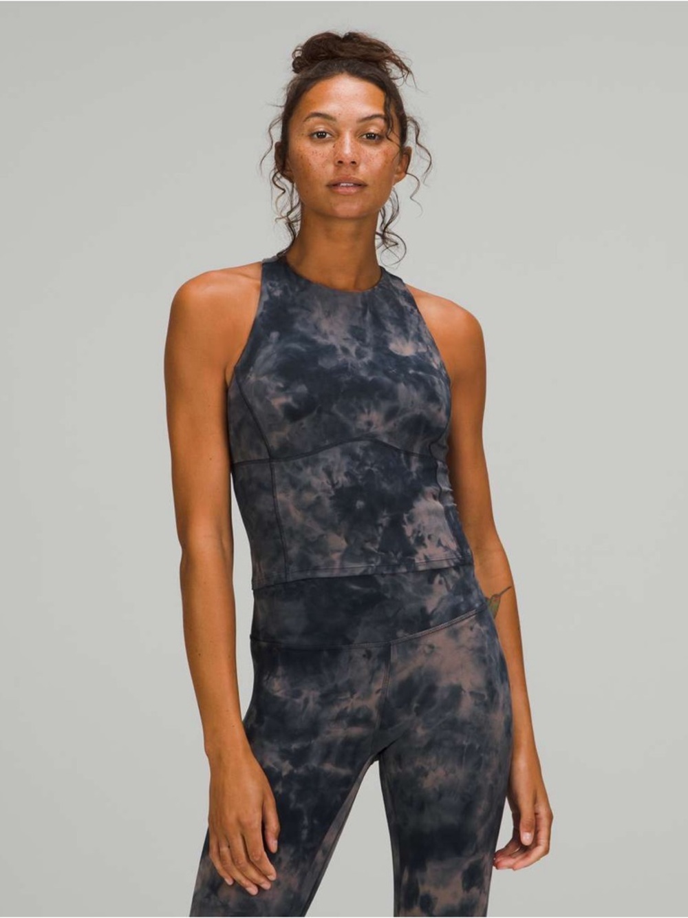 Lululemon Key to Balance Tank Top Diamond Dye Lunar Rock True Navy size 8